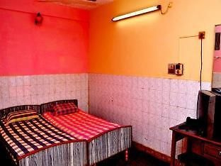Sri Saibaba Guest House Ποντισερί Εξωτερικό φωτογραφία